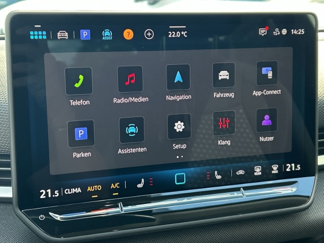 T-Roc ENERGY 1.5 l DSG AHK Navi LED ACC App Conn.