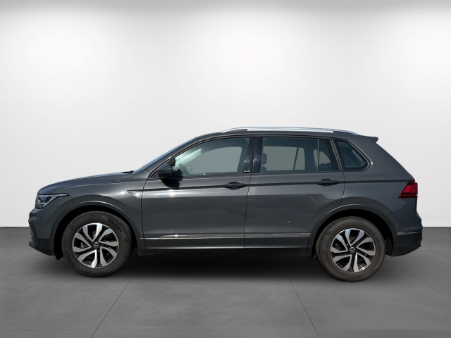Tiguan 2.0 TDI Active AHK Nav ACC Fahrschulwagen