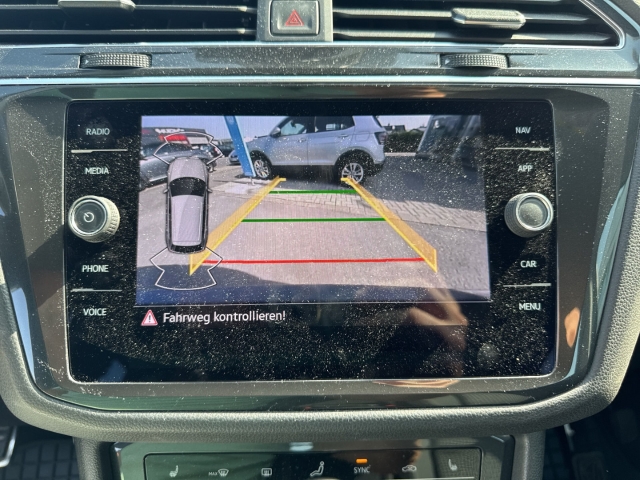 Tiguan 2.0 TDI Active AHK Nav ACC Fahrschulwagen
